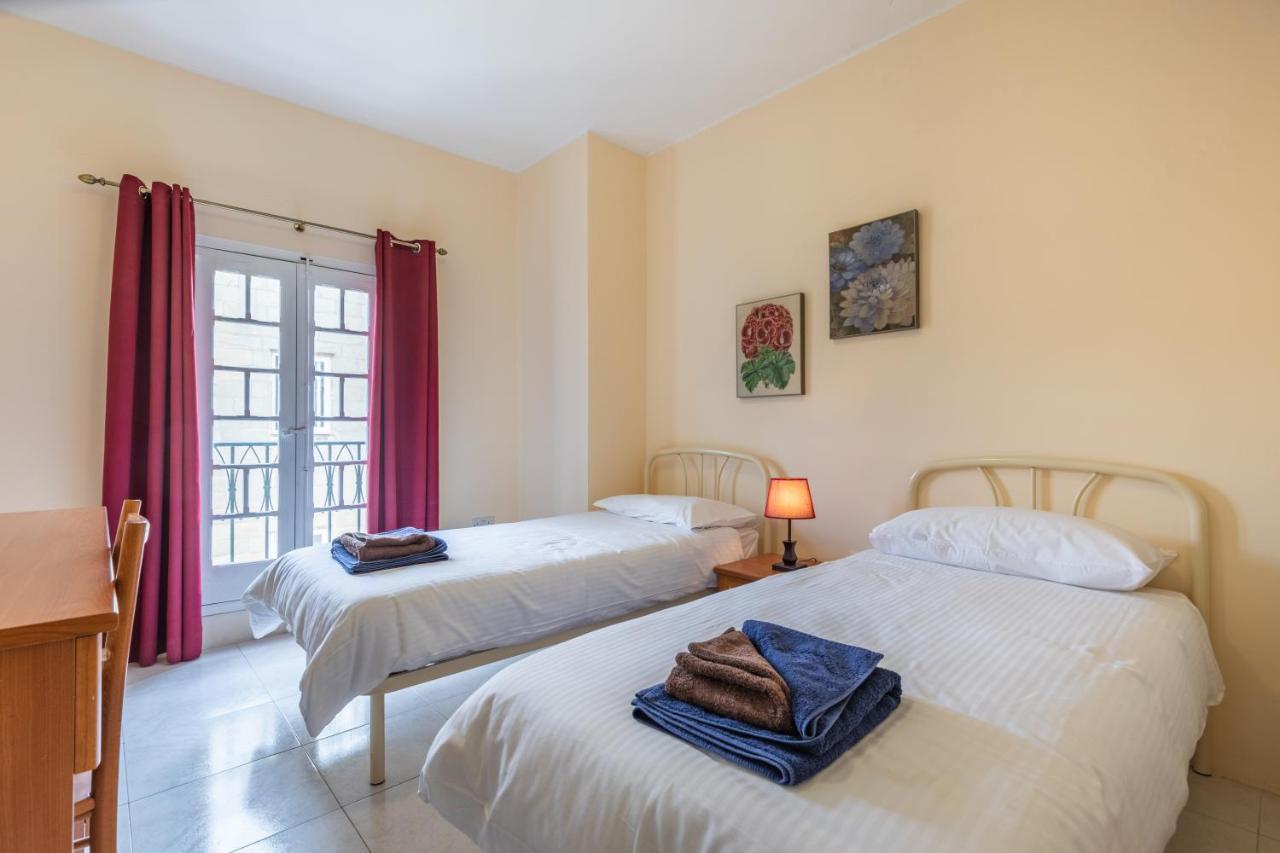 Fantastic 3 Bedroom Duplex Penthouse With Terrace Sliema Luaran gambar
