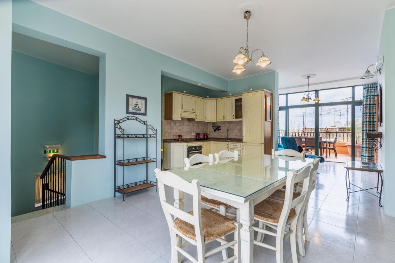 Fantastic 3 Bedroom Duplex Penthouse With Terrace Sliema Luaran gambar